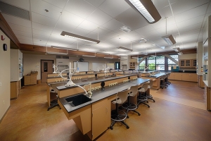 College of the Redwoods science lab